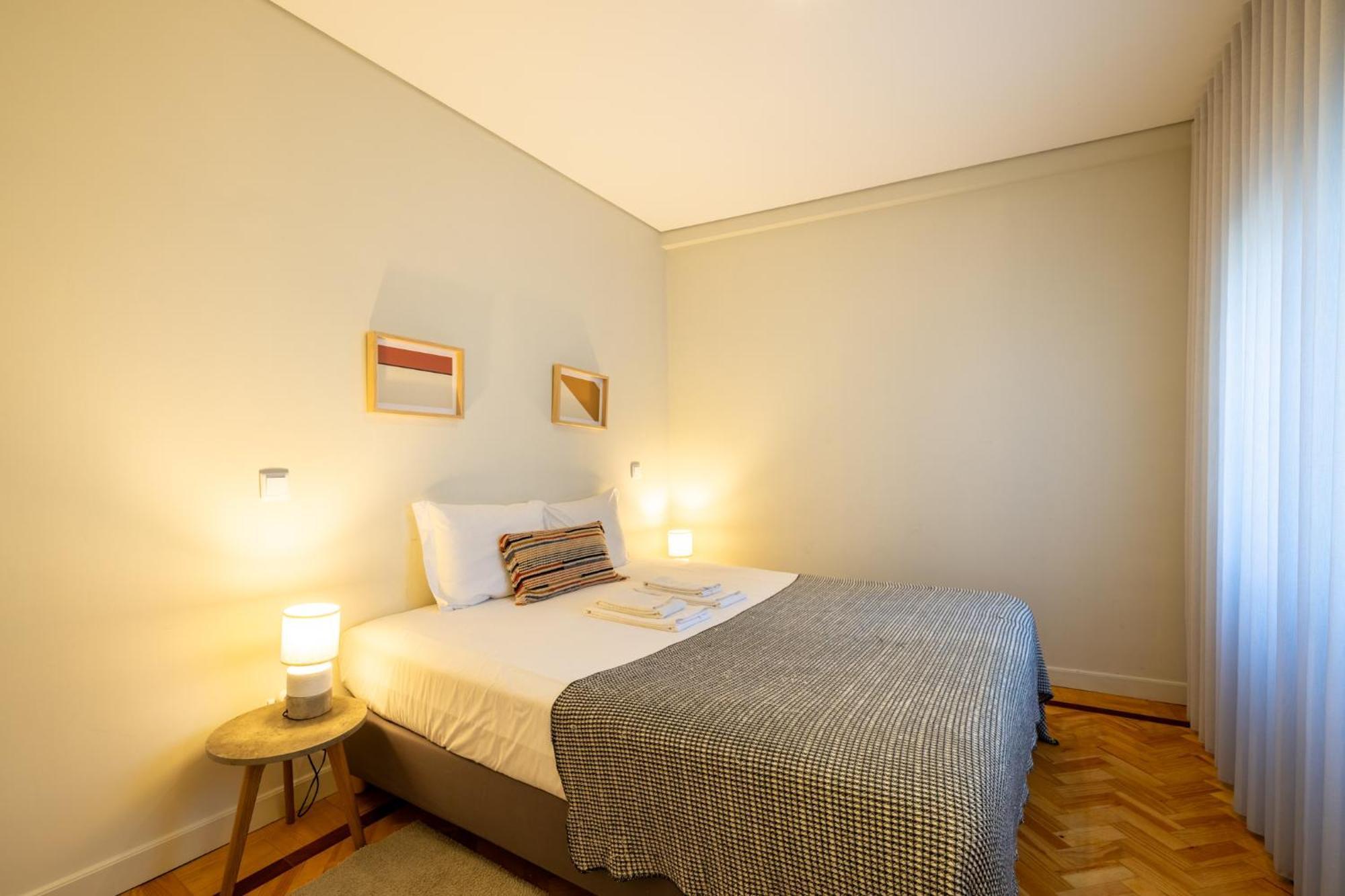 Casa Do Oficio Galerista Apartment Порто Екстериор снимка
